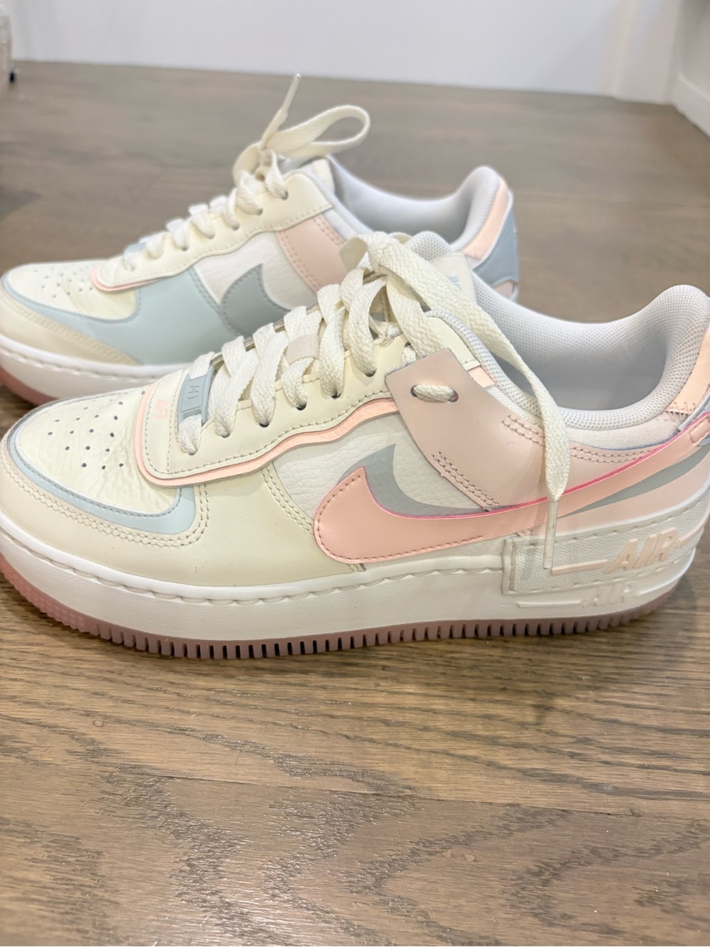 Women’s Air Force 1 Nike Low-Top Sneakers in Shadow Pastel Peach and Grey